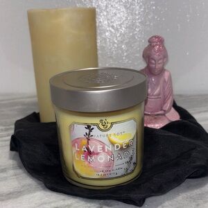 Signature soy lavender and lemonade 15.2 ounce